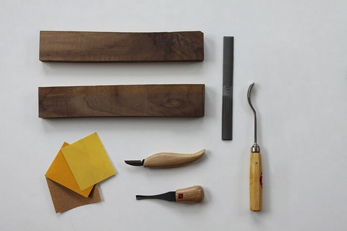 Базовый набор инструментов для вырезания деревянной ложки